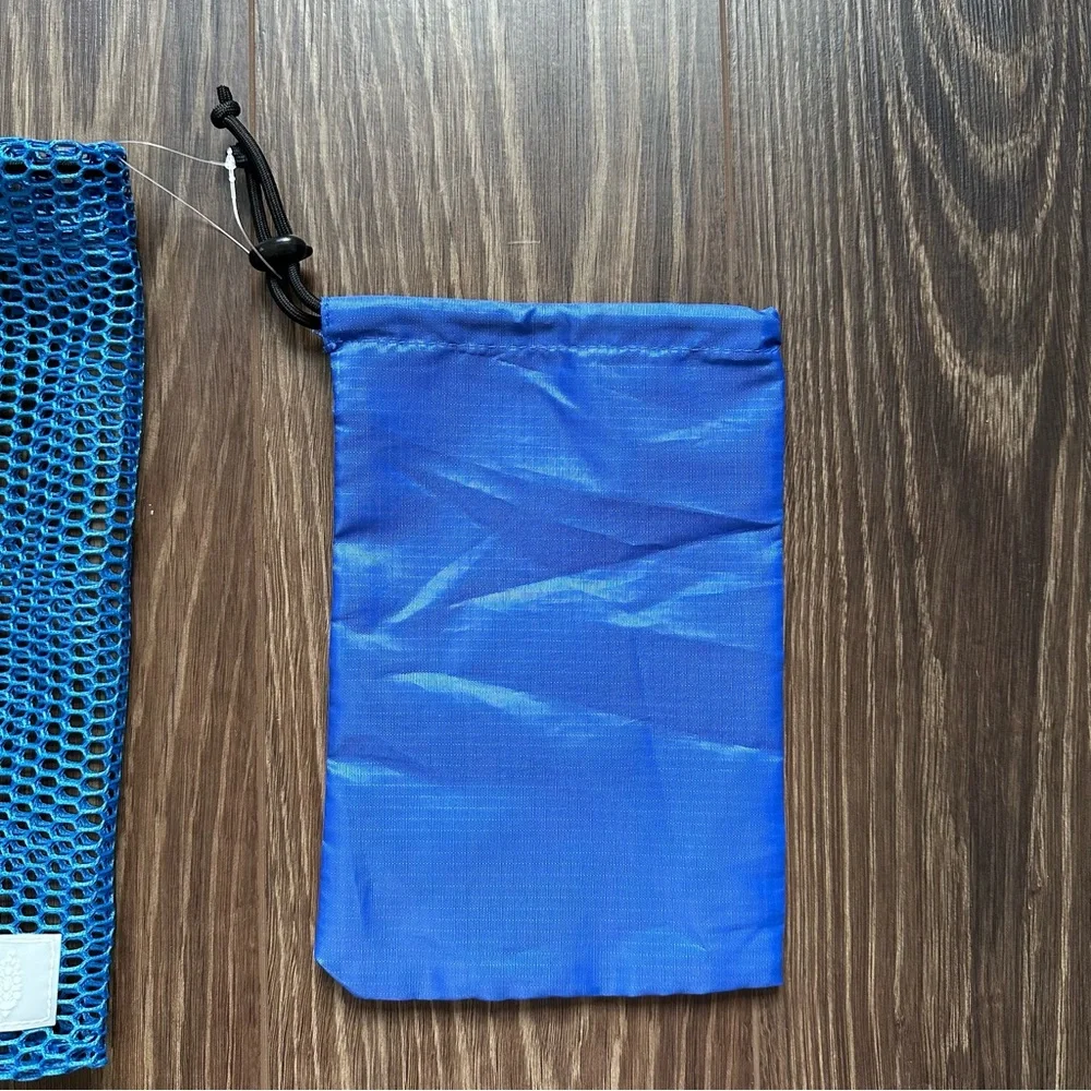 🆕 Free People Unisex Blue Mini Mesh Sling Bag - Picture 4 of 14